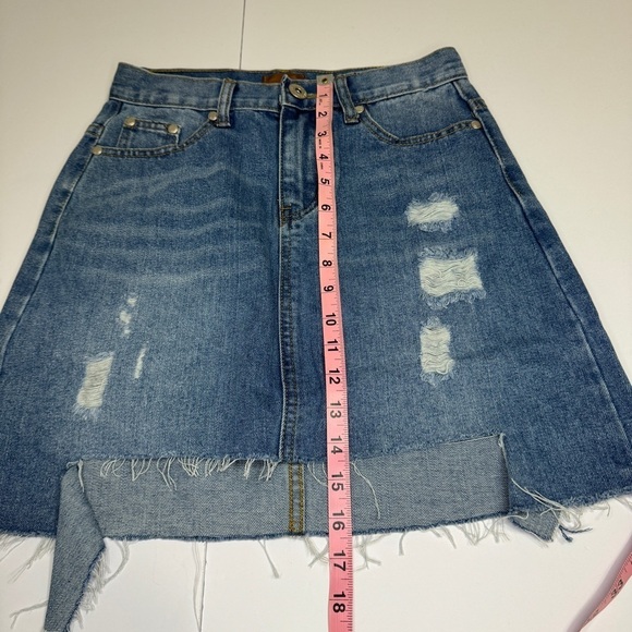 POL Distressed High Waist Denim Mini Skirt Raw Hem | Size Small | NWOT - Picture 4 of 8